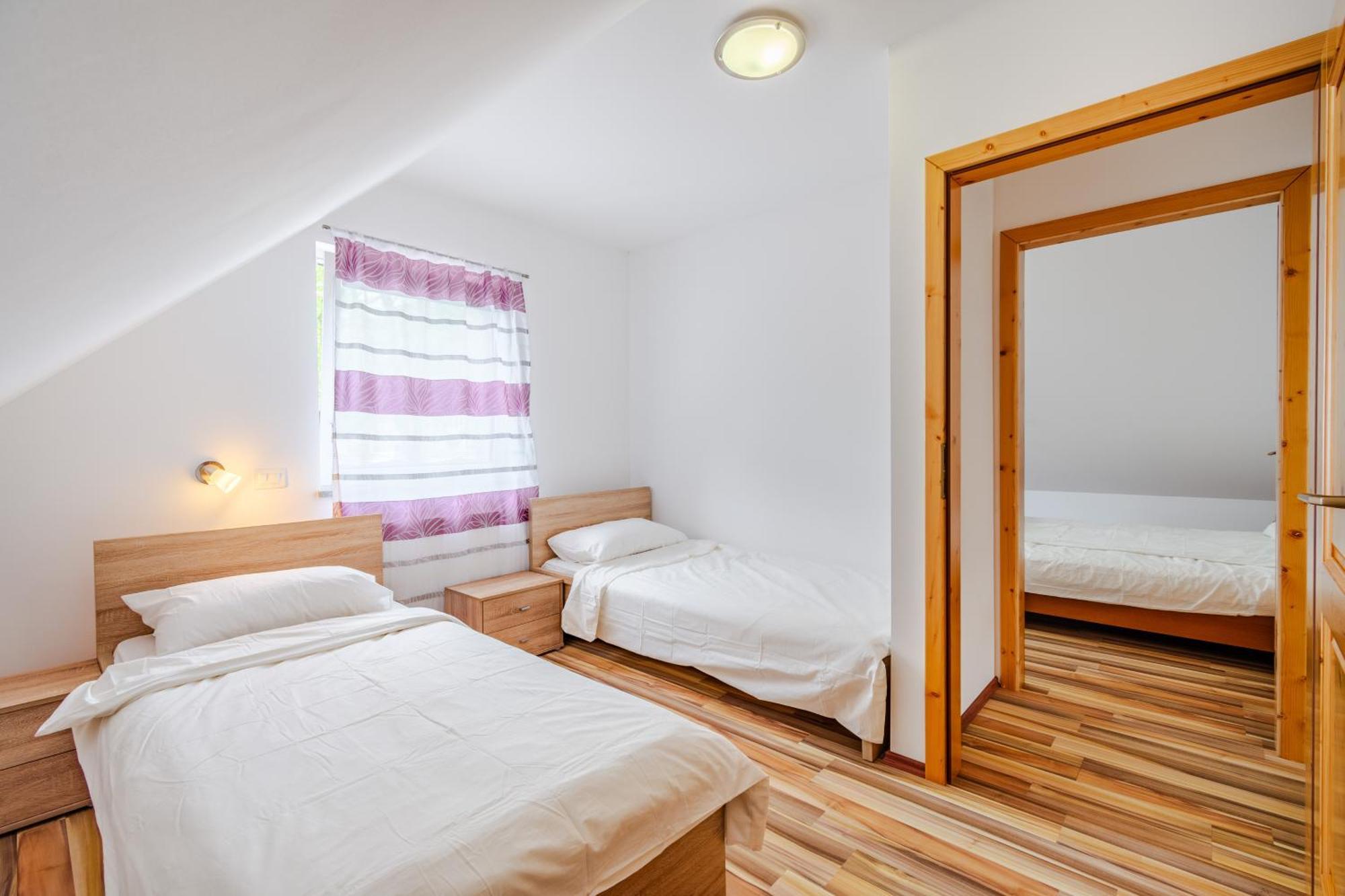 Apartment Pr' Stajercu With Free Onsite Parking Бовец Екстер'єр фото