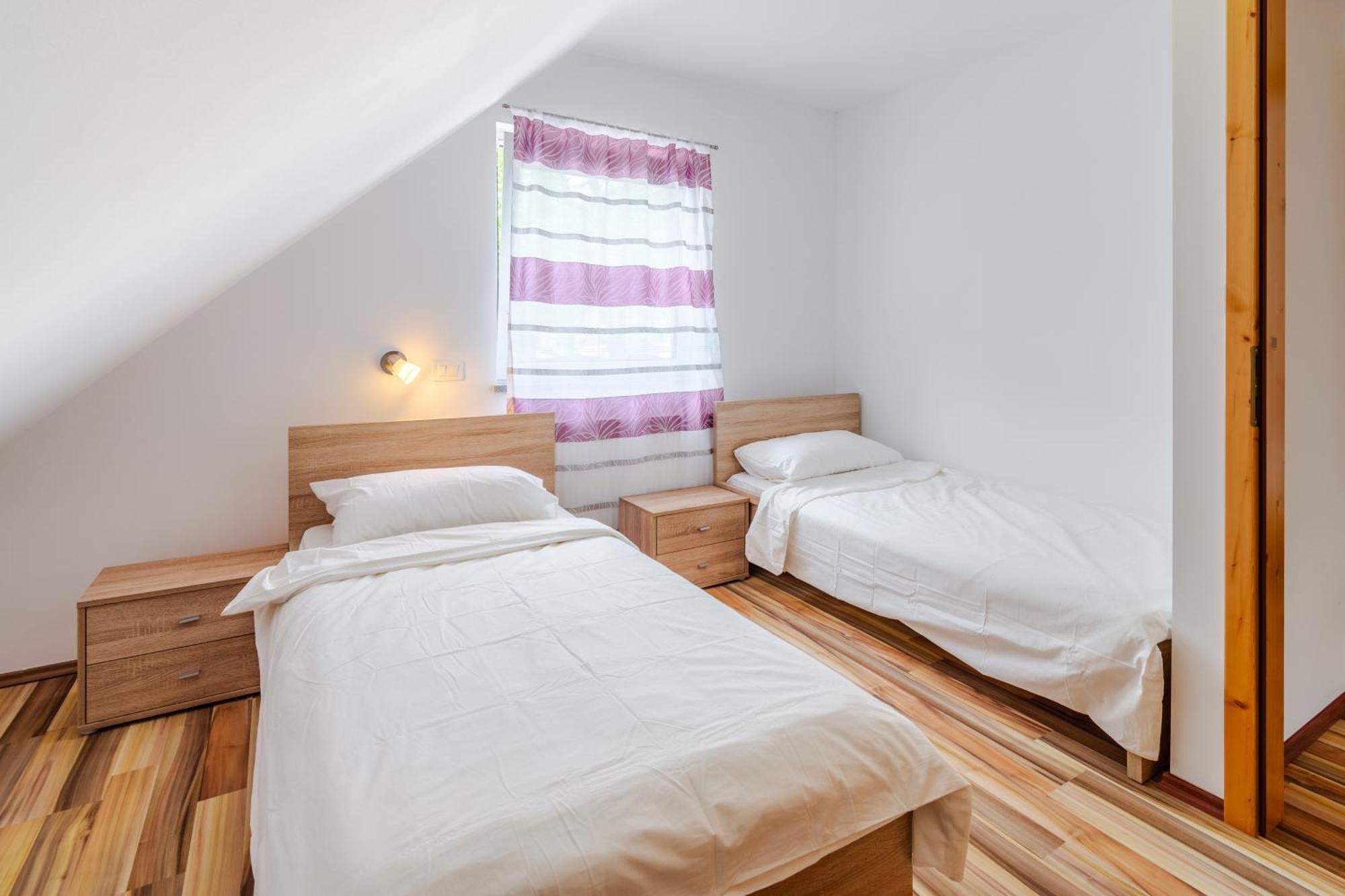 Apartment Pr' Stajercu With Free Onsite Parking Бовец Екстер'єр фото